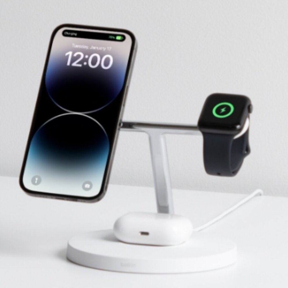 Belkin White Boost Charge Pro 3 in 1 Wireless Charger with MagSafe